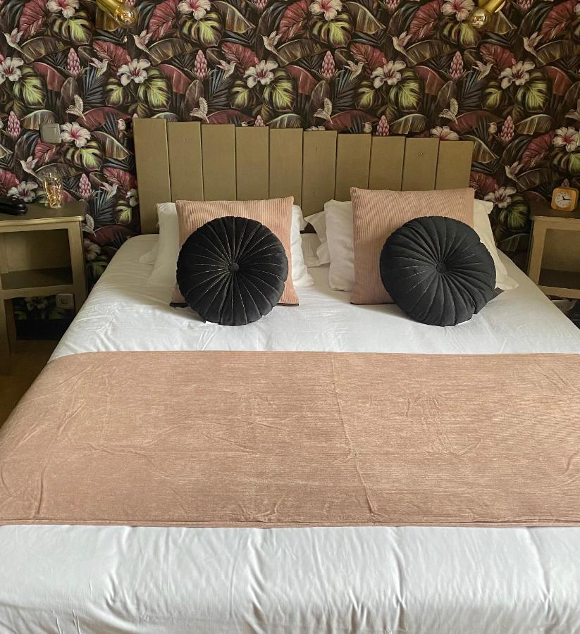 Logis Hotel Le Cygne Le Bugue Buitenkant foto