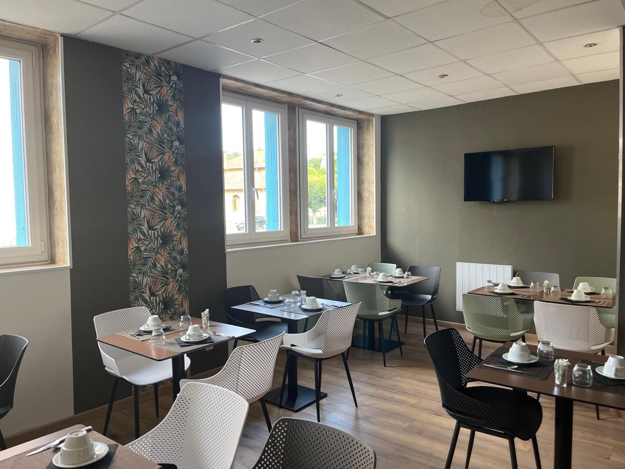 Logis Hotel Le Cygne Le Bugue Buitenkant foto