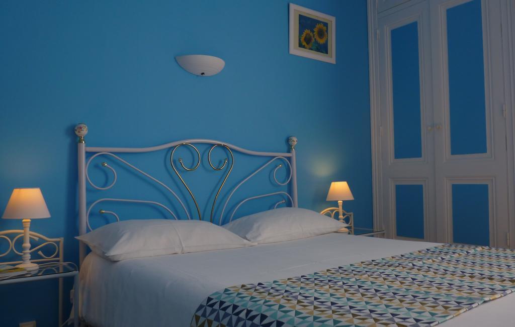 Logis Hotel Le Cygne Le Bugue Buitenkant foto