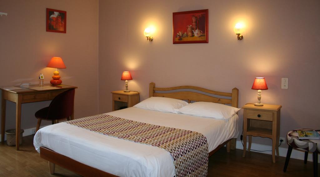 Logis Hotel Le Cygne Le Bugue Buitenkant foto